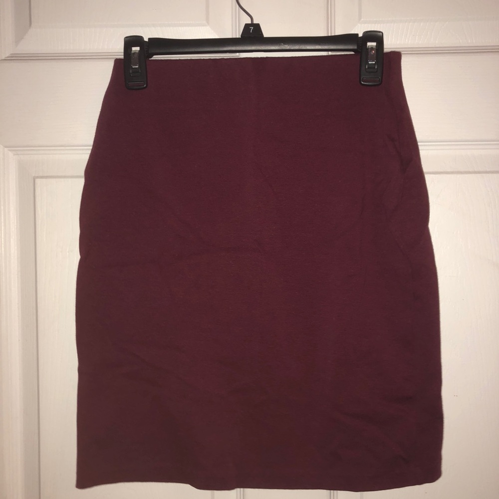 Maroon pencil skirt